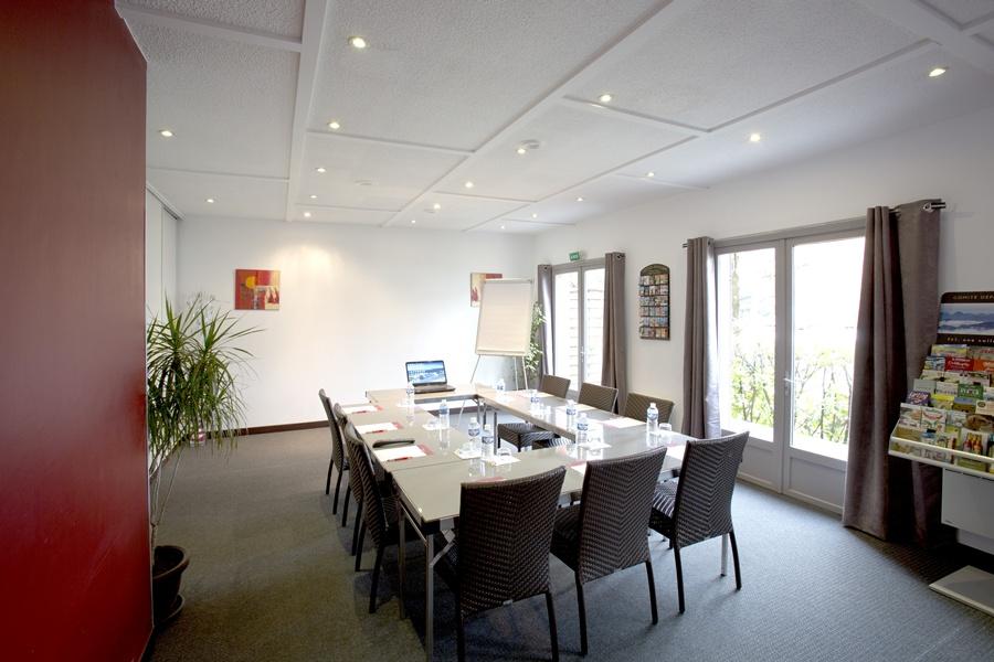 Hotel Sure By Western Aeroport Biarritz