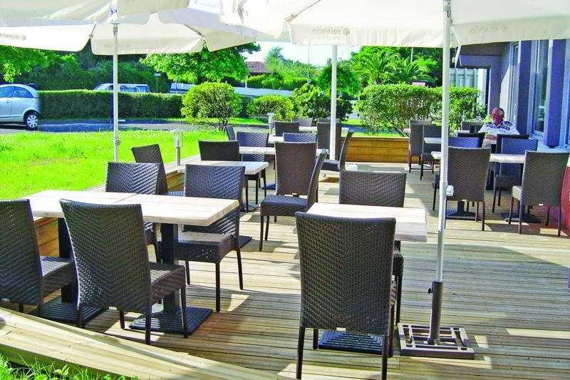 Sure By Western Aeroport 3*