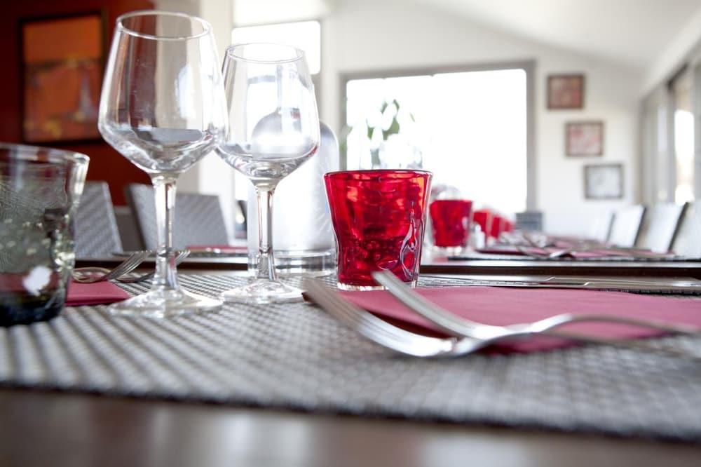 Hotel Sure By Western Aeroport 3*