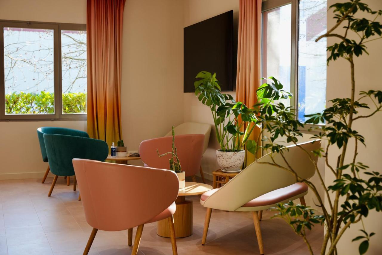 Sure By Western Aeroport Hotel Biarritz