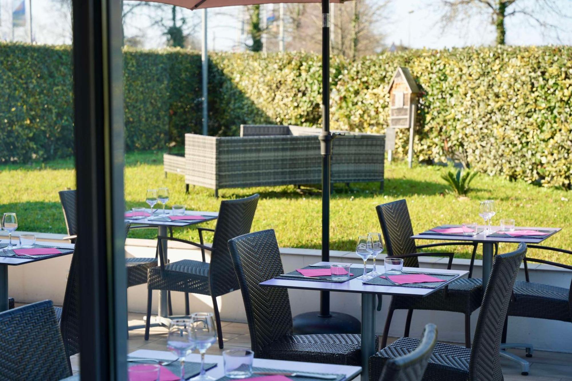 Sure By Western Aeroport Hotel Biarritz