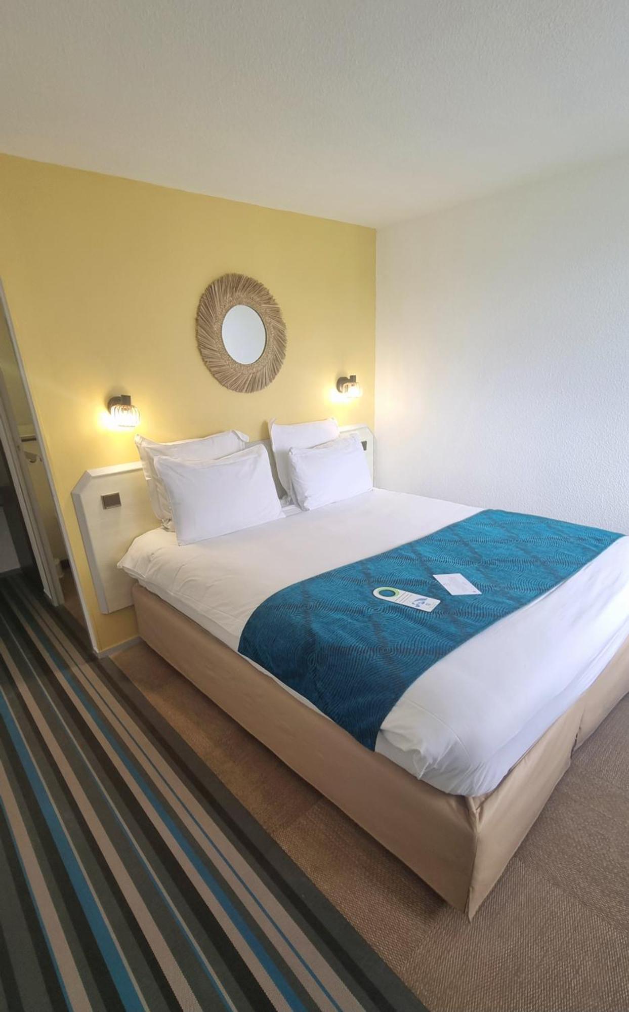 Sure By Western Aeroport Hotel 3*